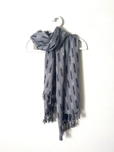 Load image into Gallery viewer, Travel Scarf, Jaspé Dash, Grey