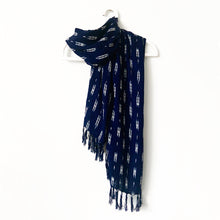 Load image into Gallery viewer, Travel Scarf, Jaspé Dash, Indigo