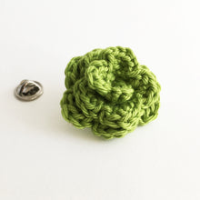 Load image into Gallery viewer, Lapel Bloom, Grass