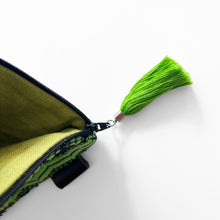 Load image into Gallery viewer, Second-life Pouch Almolonga, Medium, Green/Black