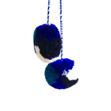 Load image into Gallery viewer, Fichas Pompom Pair, Navy/Indigo/White/Teal
